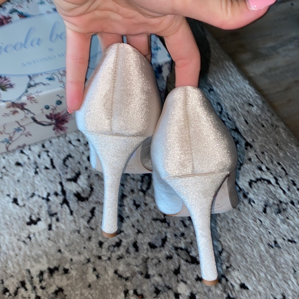 Antonio Melani x Nicola Bathie Bonnie Velvet Pumps - Picture 4 of 4